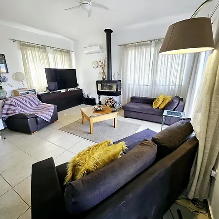 Vila Olivia